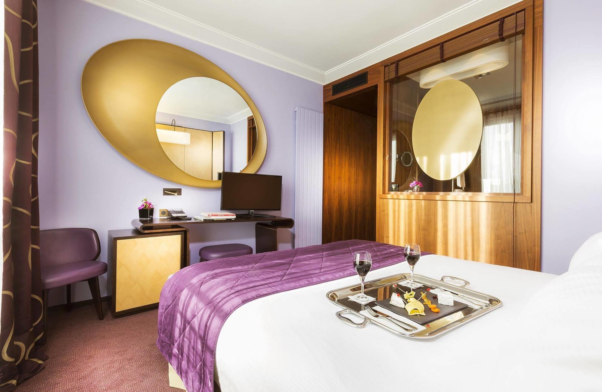 Hotel Du Jura Париж Экстерьер фото